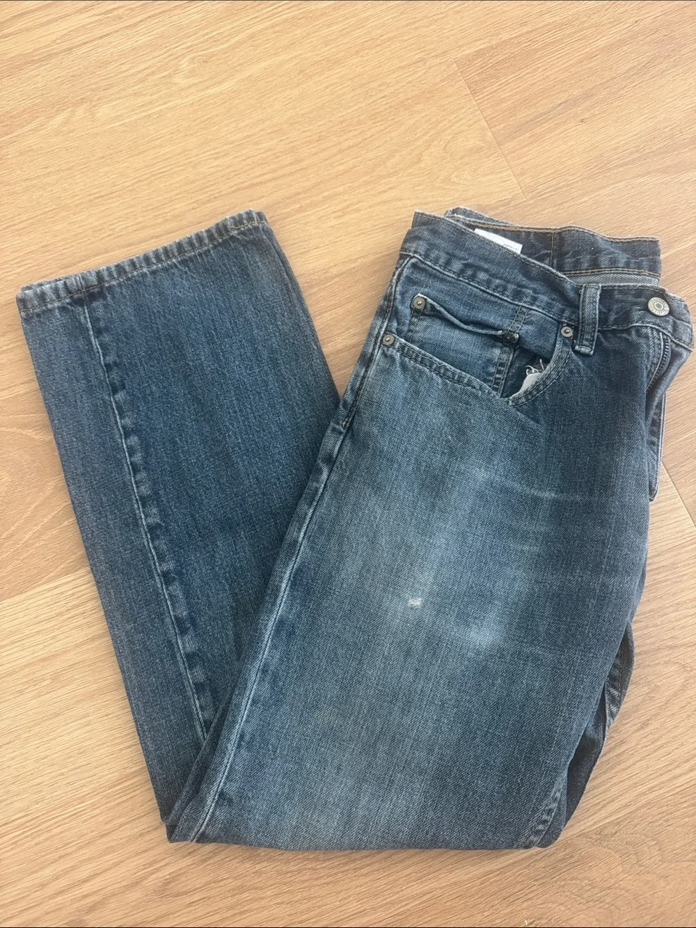 Classic Straight-Leg Blue Denim Jeans 559 32x32